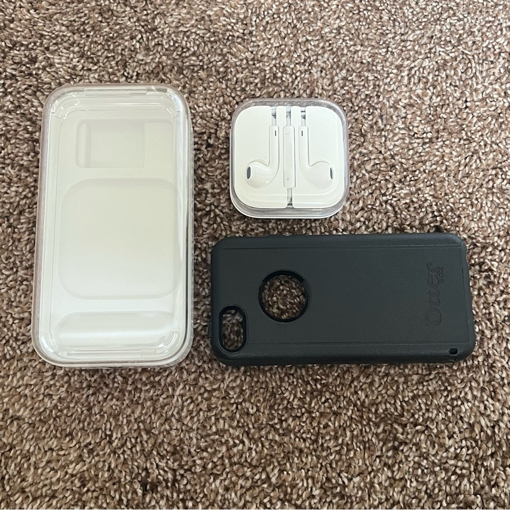 iPhone 5C New Ear Buds, OtterBox Black Protective Phone Case, and Original Box